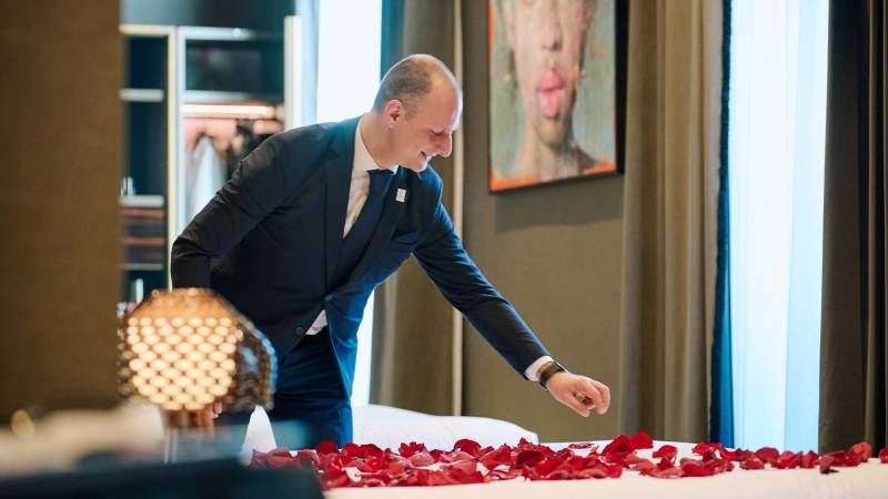 u-visionary-roma-romantic-escape